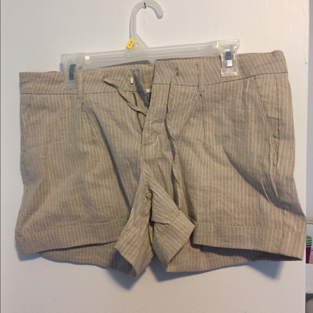 The Field Women’s Kaki pin stripped shorts